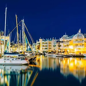  Apartment Marina